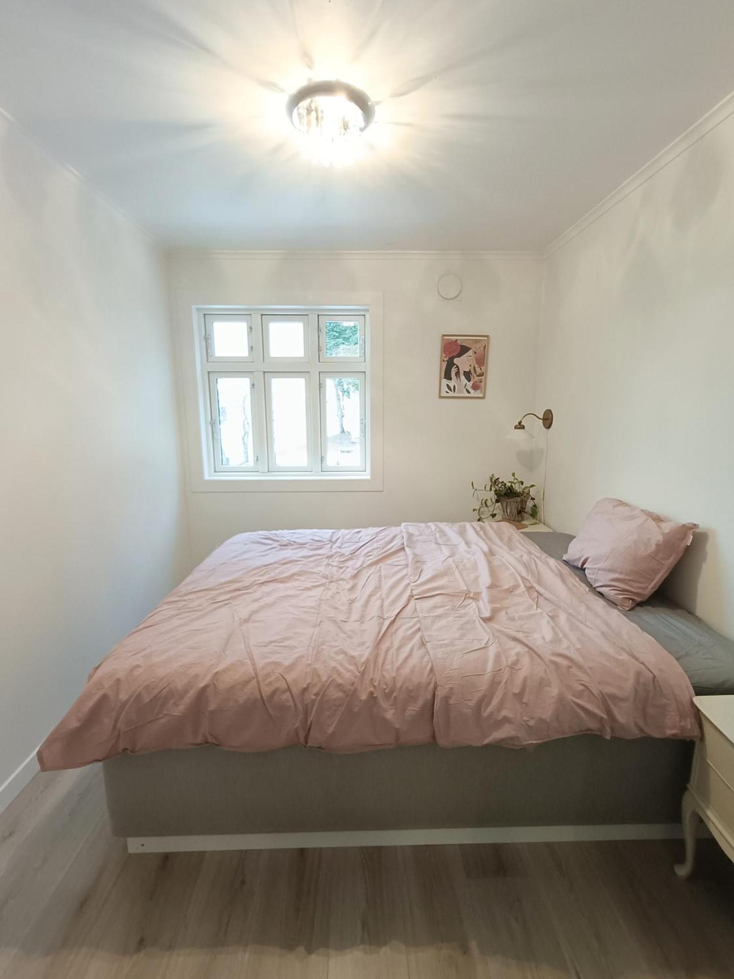 Charming House In Ulsteinvik With Free Parking Villa Exterior photo